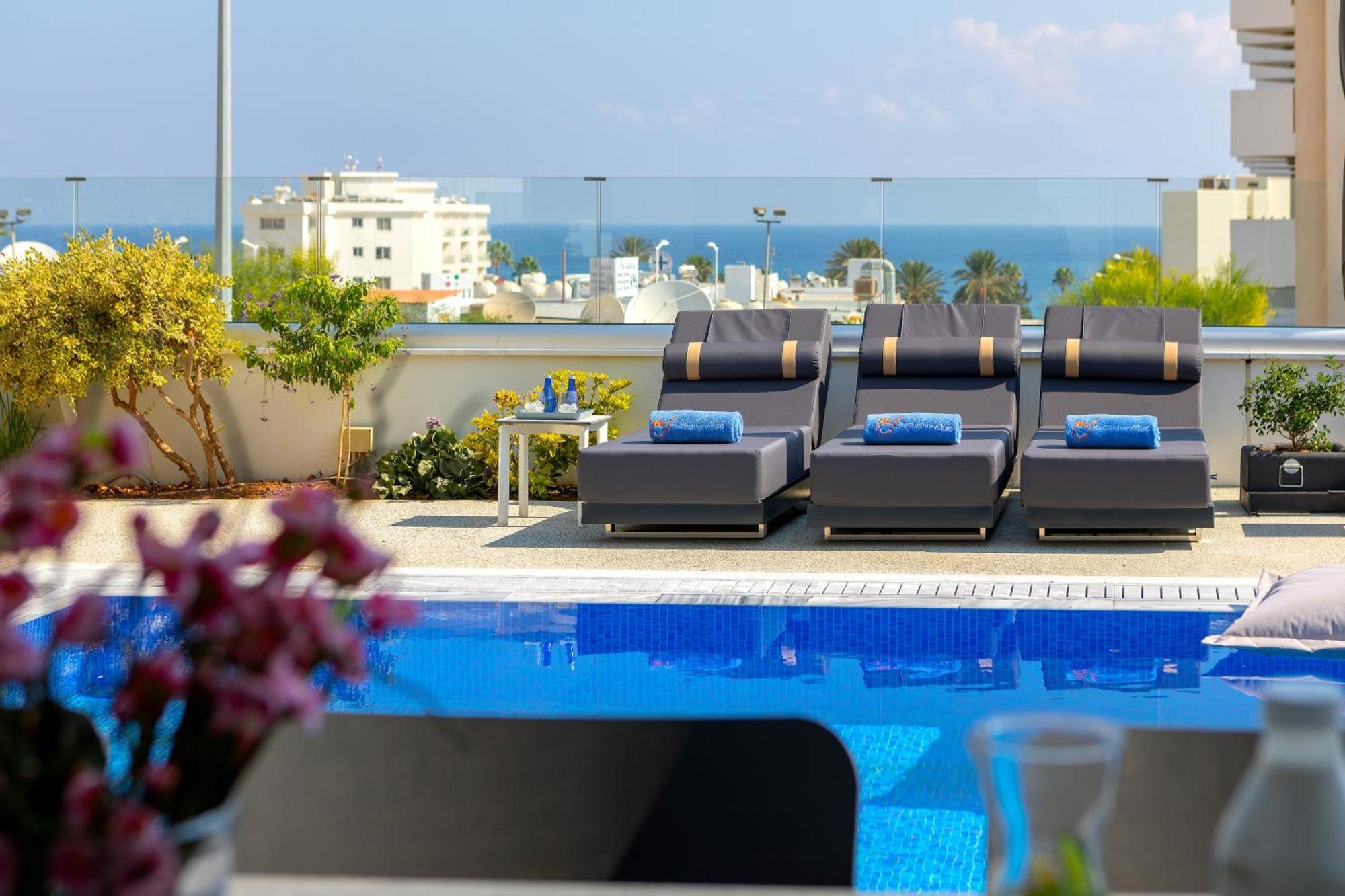 Fig Tree Bay Residences 7 プロタラス エクステリア 写真