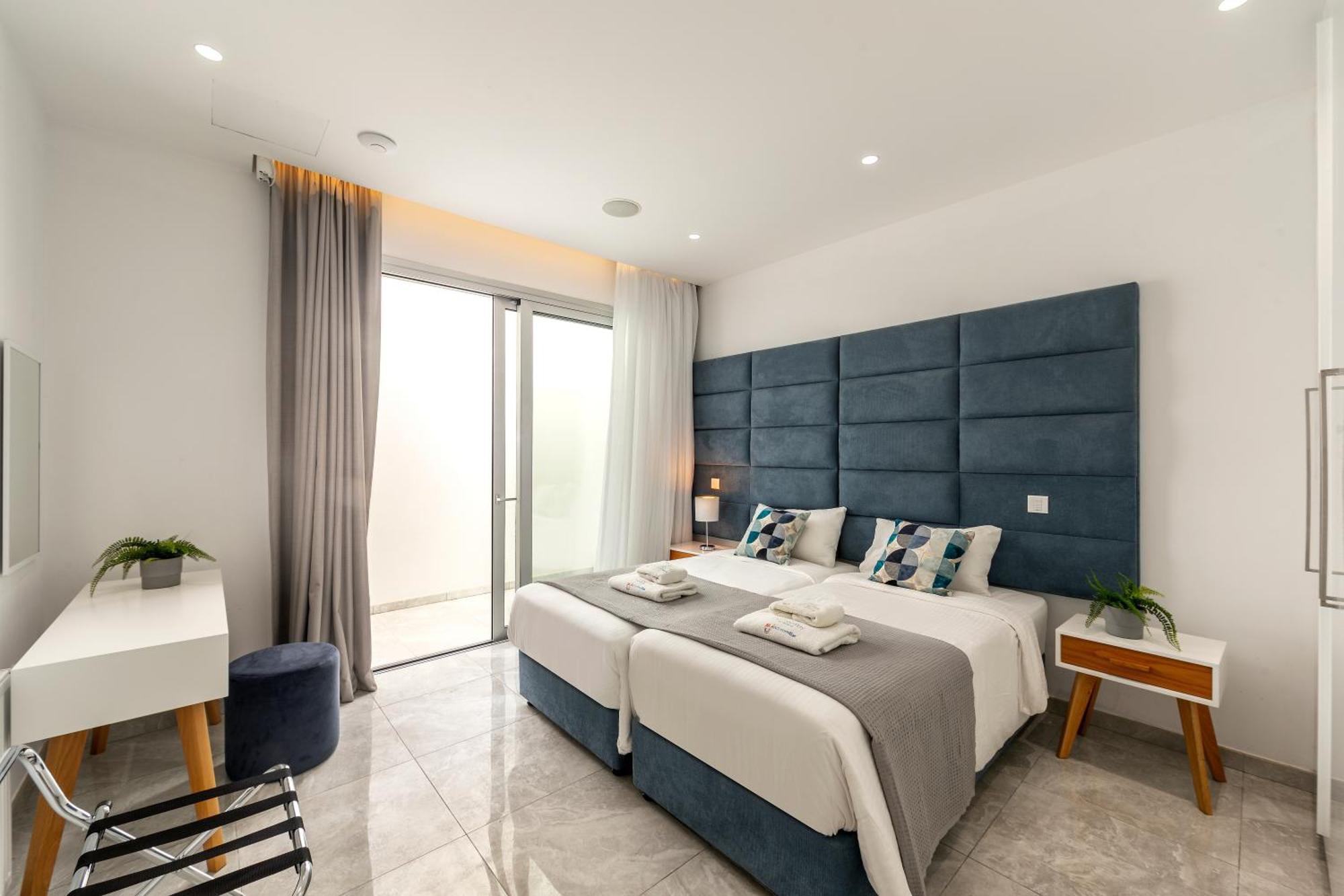 Fig Tree Bay Residences 7 プロタラス エクステリア 写真